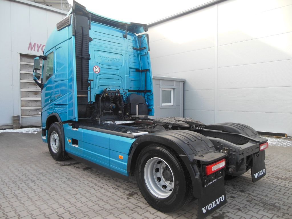 Volvo FH 13/540, KIPPHYDRAULIK, 3 STÜCKS!!! Volvo FH 13/540, KIPPHYDRAULIK - Vilcējs: foto 4 Volvo FH 13/540, KIPPHYDRAULIK, 3 STÜCKS!!! Volvo FH 13/540, KIPPHYDRAULIK - Vilcējs: foto 4