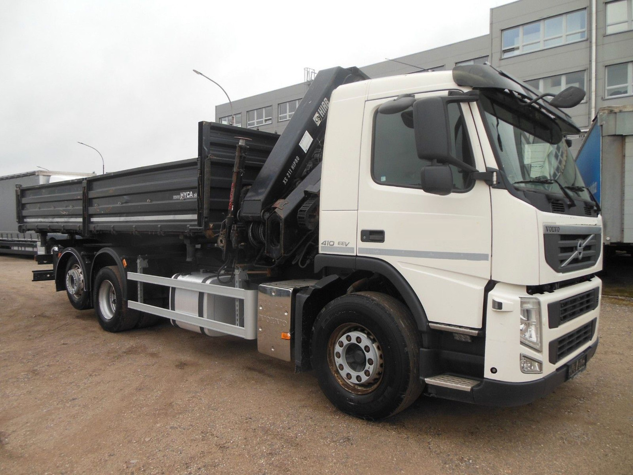 Volvo FM 410, 6X2, DREISEITEN KIPPER, HIAB XS 211 - Kravas automašīna pašizgāzējs, Kravas auto ar manipulatoru: foto 2 Volvo FM 410, 6X2, DREISEITEN KIPPER, HIAB XS 211 - Kravas automašīna pašizgāzējs, Kravas auto ar manipulatoru: foto 2