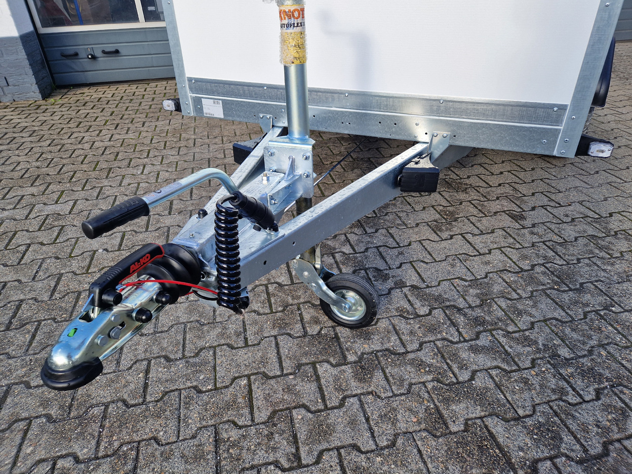 Piekabe slēgtā virsbūve Brenderup Cargo Dynamic CD260 B R 260x153x150cm niedrig Heckrampe Wabenwände (S) 1300kg: foto 11