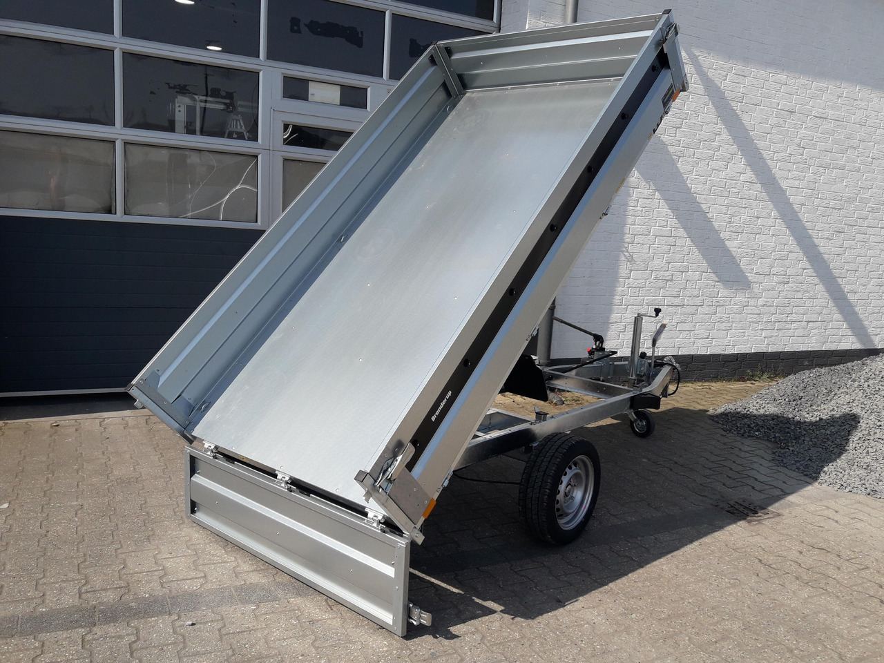 Brenderup Kipper BT 4260 SB 259x143x35cm Stahlwände Stahlboden (S) 1800kg - Piekabe pašizgāzējs: foto 3 Brenderup Kipper BT 4260 SB 259x143x35cm Stahlwände Stahlboden (S) 1800kg - Piekabe pašizgāzējs: foto 3