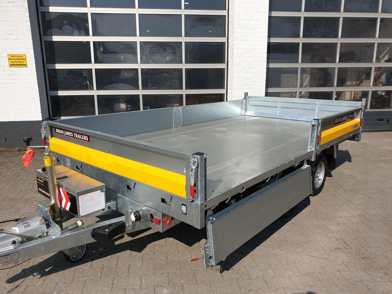Brian James Trailer CarGO Tipper 2 elektrisch 360x195x30cm Pendelklappe Tandem niedrig 12" 3500kg os - Piekabe pašizgāzējs: foto 5 Brian James Trailer CarGO Tipper 2 elektrisch 360x195x30cm Pendelklappe Tandem niedrig 12" 3500kg os - Piekabe pašizgāzējs: foto 5