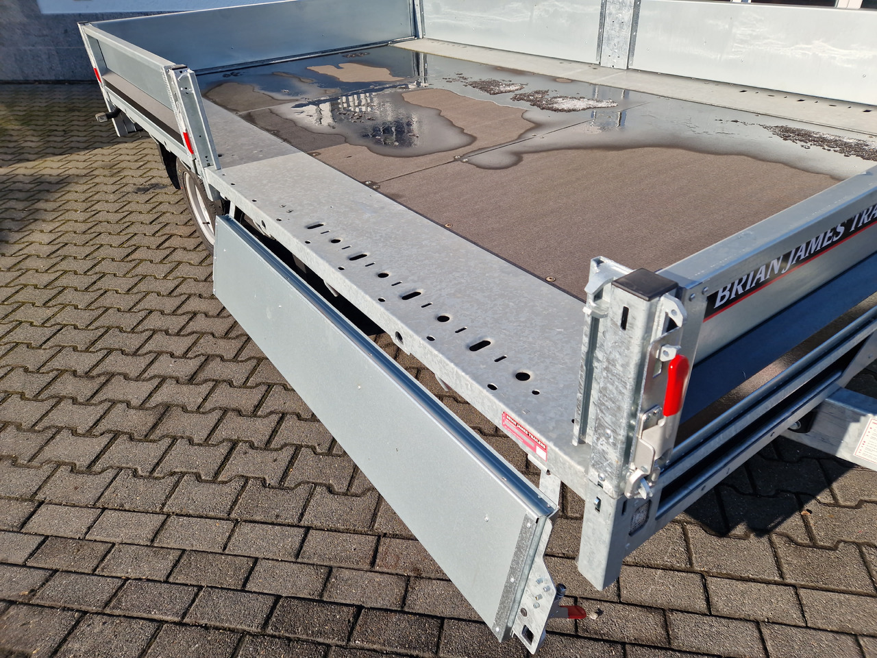 Brian James Trailer Connect 360x215x30cm Blackline Bordwände LED 12" (L) 3500kg - Bortu piekabe/ Platforma: foto 3 Brian James Trailer Connect 360x215x30cm Blackline Bordwände LED 12" (L) 3500kg - Bortu piekabe/ Platforma: foto 3