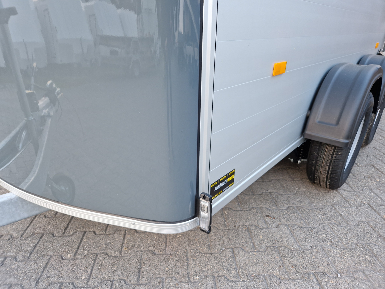 Piekabe slēgtā virsbūve Cargo Roadster 500 312x167x199cm Alu Poly irongrey Seitentür (M) 100km/H 2000kg: foto 12