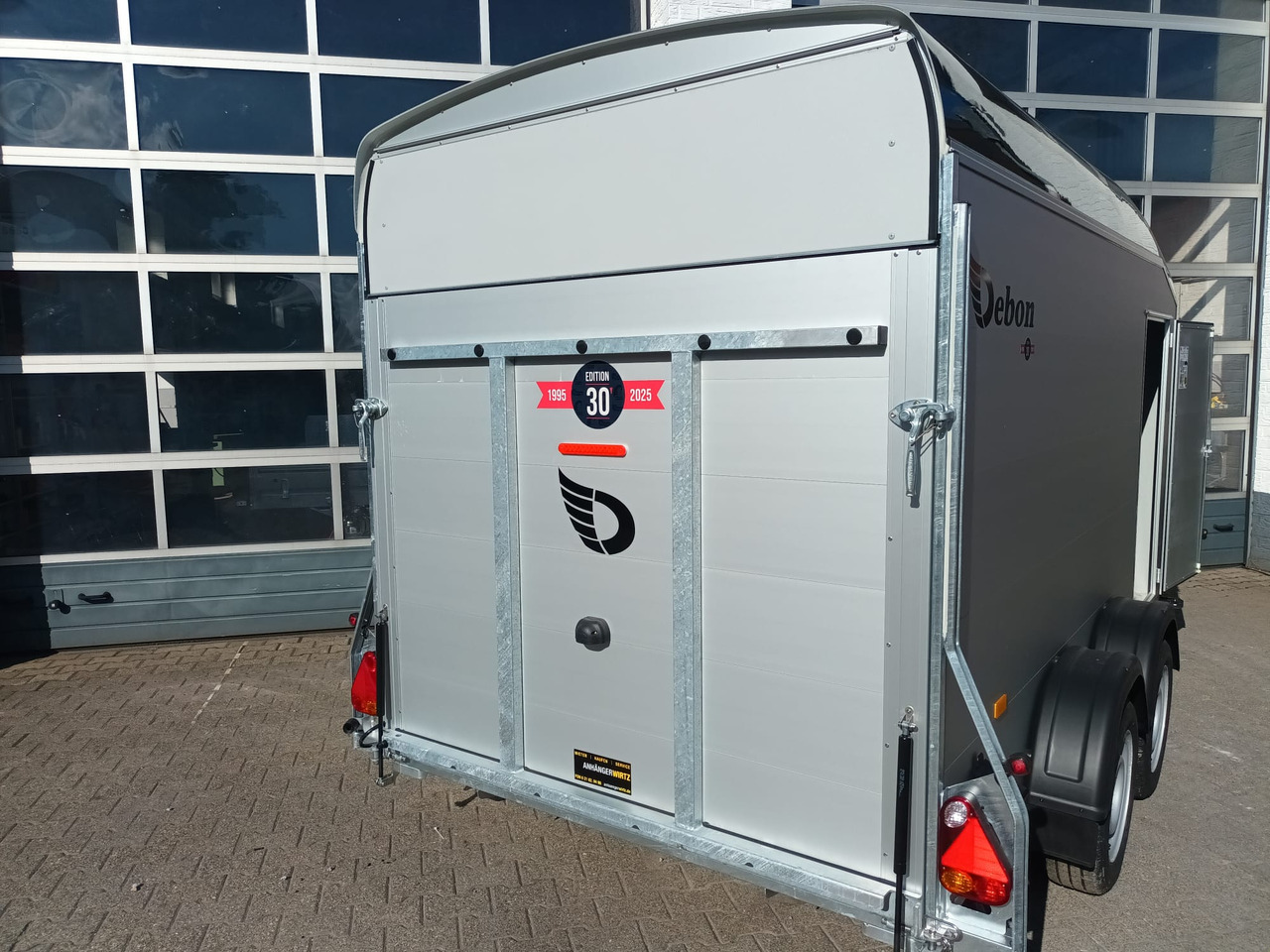 Auto piekabe Cargo Roadster 700 375x180x200cm Alu Poly black Pullman 100km/H 2600kg Modell 2025: foto 11