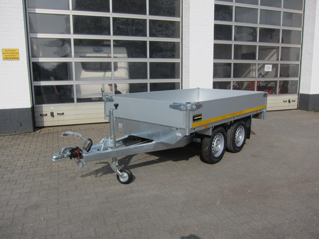 Hochlader 260x150x30cm Lfh: 72cm (S) 2000kg Top Deal AKTION - Bortu piekabe/ Platforma: foto 1 Hochlader 260x150x30cm Lfh: 72cm (S) 2000kg Top Deal AKTION - Bortu piekabe/ Platforma: foto 1