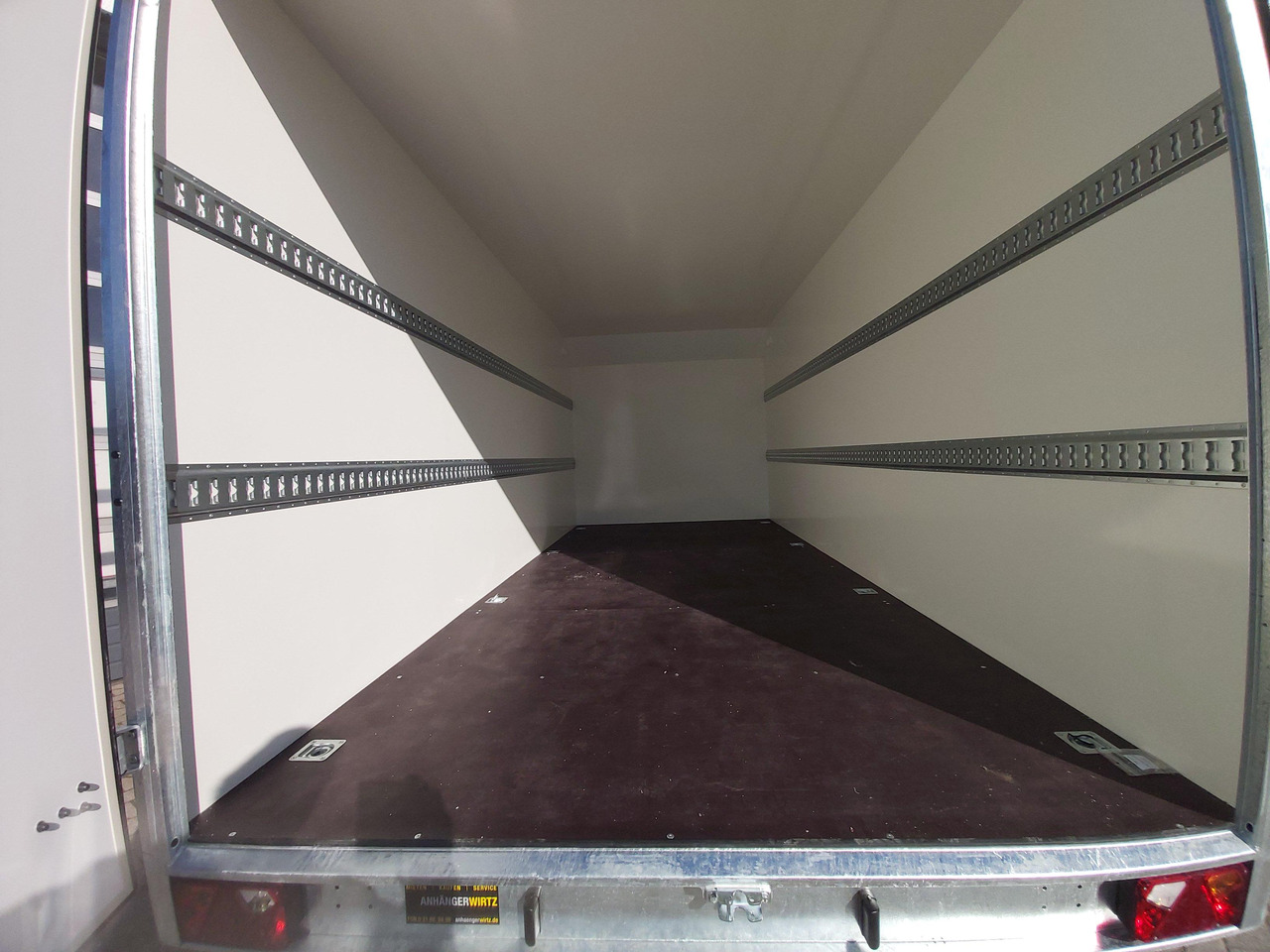 Piekabe slēgtā virsbūve Hochlader Koffer TFSP 500T.00 500x220x210cm aero Zurrsystem 10 Zoll (XXL) 100km/H 2700kg: foto 8