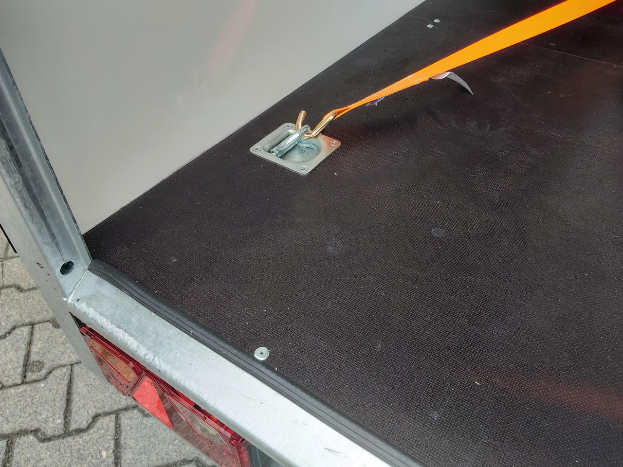 Hochlader Koffer TFSP 500T.00 500x220x210cm aero Zurrsytem Seitentür 10" (XXL) 100km/H 3000kg - Piekabe slēgtā virsbūve: foto 5 Hochlader Koffer TFSP 500T.00 500x220x210cm aero Zurrsytem Seitentür 10" (XXL) 100km/H 3000kg - Piekabe slēgtā virsbūve: foto 5