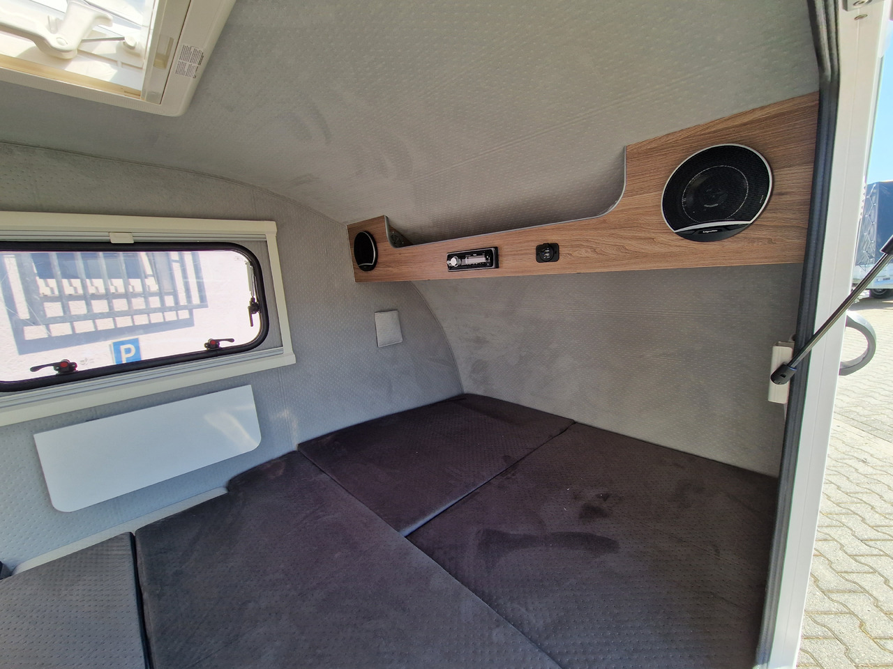 Dzīvojamais treileris Mini Camper Mini Tommy TMC25 252x140x121cm aero V1 Küche 12V/230V 100km/H 750kg gebremst Modell 24: foto 21