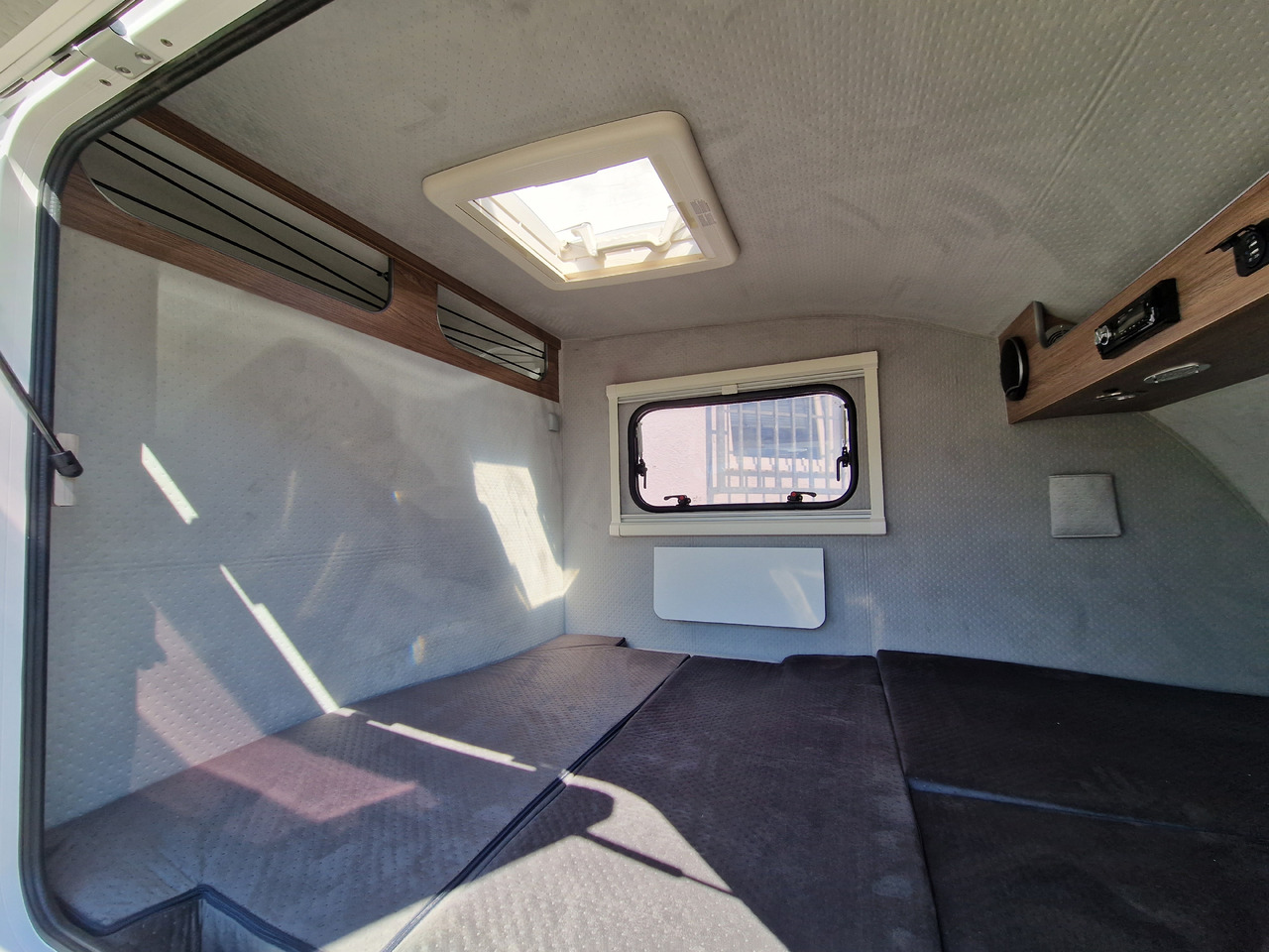 Dzīvojamais treileris Mini Camper Mini Tommy TMC25 252x140x121cm aero V1 Küche 12V/230V 100km/H 750kg gebremst Modell 24: foto 22