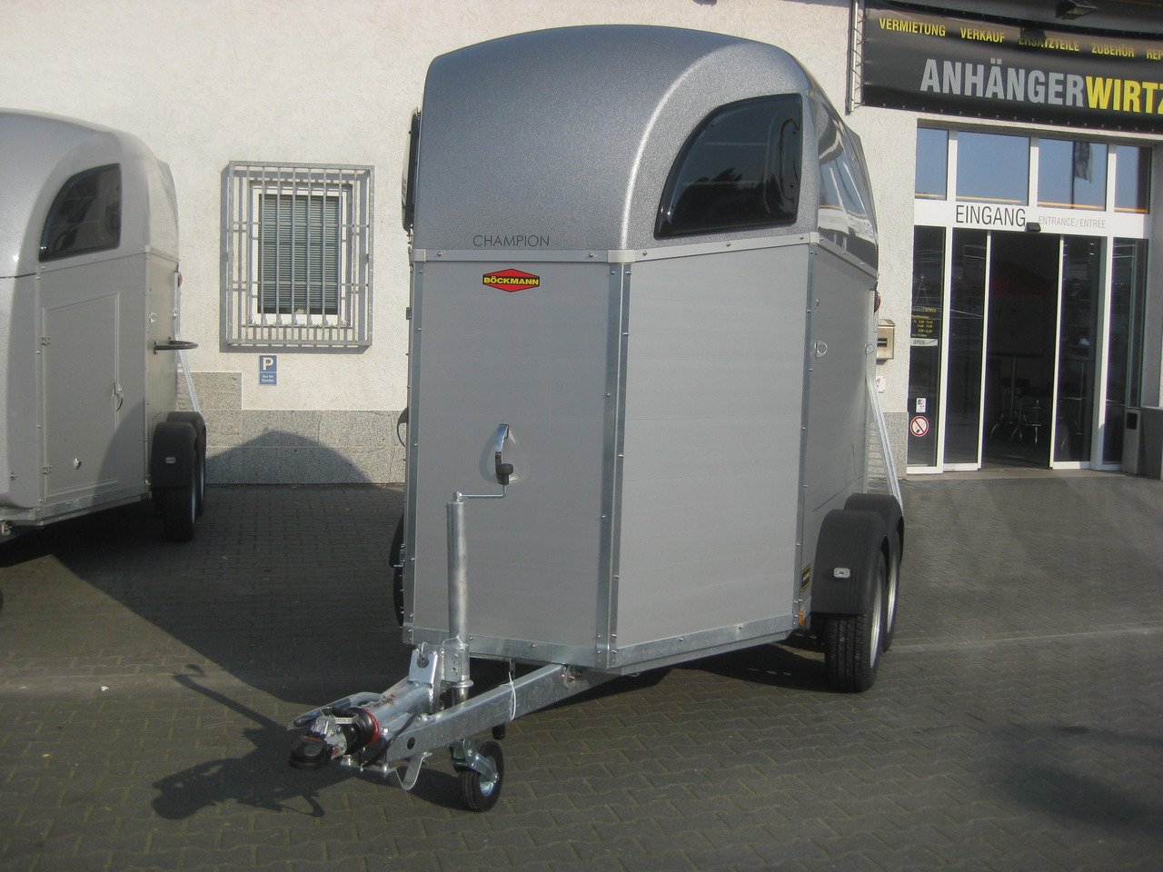 Pferdeanhänger Böckmann Champion C 2700kg CFF+ 100 km/H - Zirgu piekabe: foto 1 Pferdeanhänger Böckmann Champion C 2700kg CFF+ 100 km/H - Zirgu piekabe: foto 1