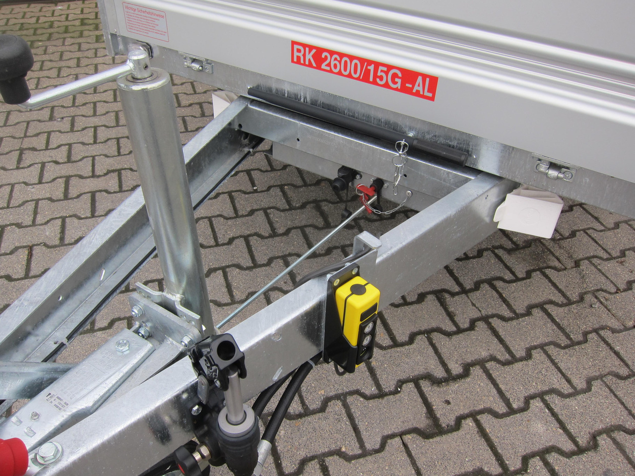 Pongratz Kipper RK 2600/15 G-AL Elektrisch + Notpumpe 260x151x36cm Stahlboden Pendel 13" 1800kg - Piekabe pašizgāzējs: foto 3 Pongratz Kipper RK 2600/15 G-AL Elektrisch + Notpumpe 260x151x36cm Stahlboden Pendel 13" 1800kg - Piekabe pašizgāzējs: foto 3