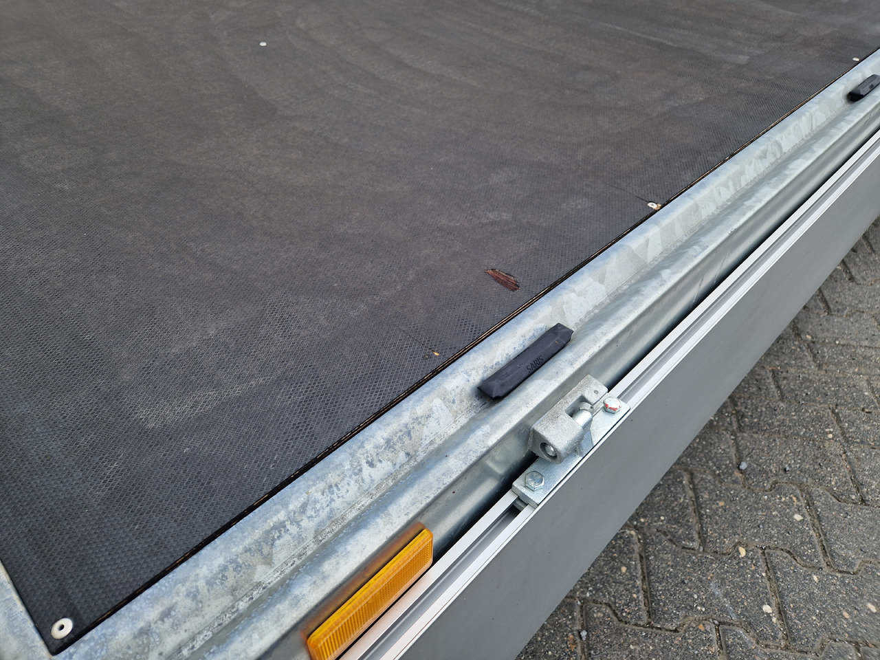 Saris PL 276 150 1500 1 276x150x30cm 13" (S) 1500kg Aktion Abverkauf - Auto piekabe: foto 4 Saris PL 276 150 1500 1 276x150x30cm 13" (S) 1500kg Aktion Abverkauf - Auto piekabe: foto 4
