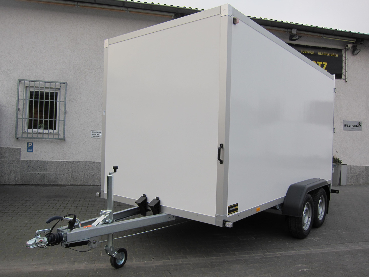 WM Meyer Koffer AZ 2740/185 S35 401x185x205cm (XL) 2700kg Januar Aktion - Piekabe slēgtā virsbūve: foto 4 WM Meyer Koffer AZ 2740/185 S35 401x185x205cm (XL) 2700kg Januar Aktion - Piekabe slēgtā virsbūve: foto 4