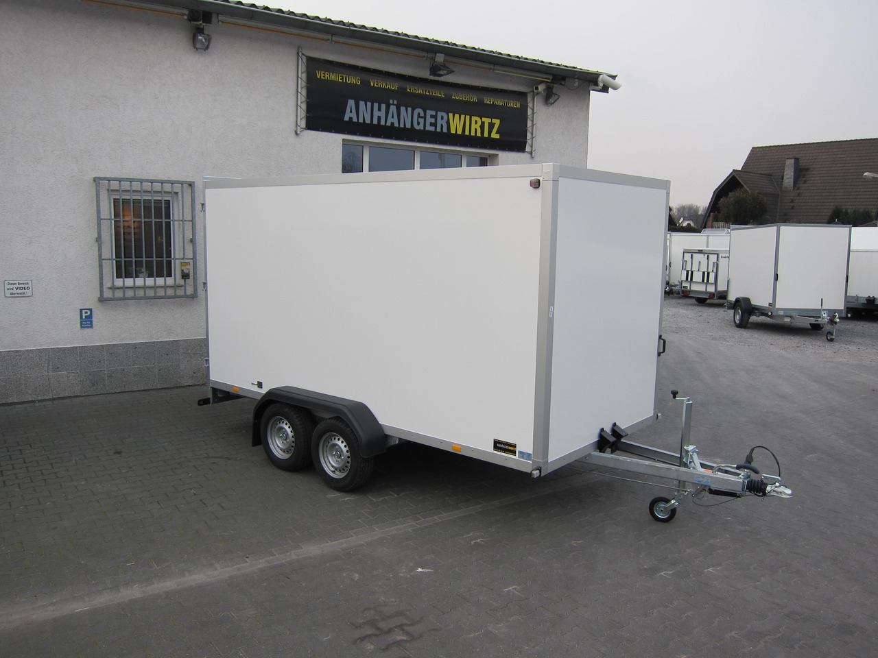 WM Meyer Koffer AZ 3540/185 S35 401x185x205cm (XL) 3500kg Aktion - Piekabe slēgtā virsbūve: foto 3 WM Meyer Koffer AZ 3540/185 S35 401x185x205cm (XL) 3500kg Aktion - Piekabe slēgtā virsbūve: foto 3