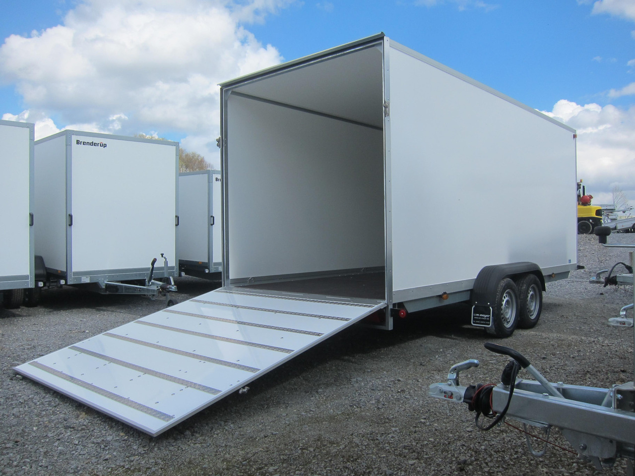 WM Meyer Koffer AZ 3560/200 S40 601x200x225cm extrahoch Heckrampe 3500kg preorder Aktion - Piekabe slēgtā virsbūve: foto 1 WM Meyer Koffer AZ 3560/200 S40 601x200x225cm extrahoch Heckrampe 3500kg preorder Aktion - Piekabe slēgtā virsbūve: foto 1