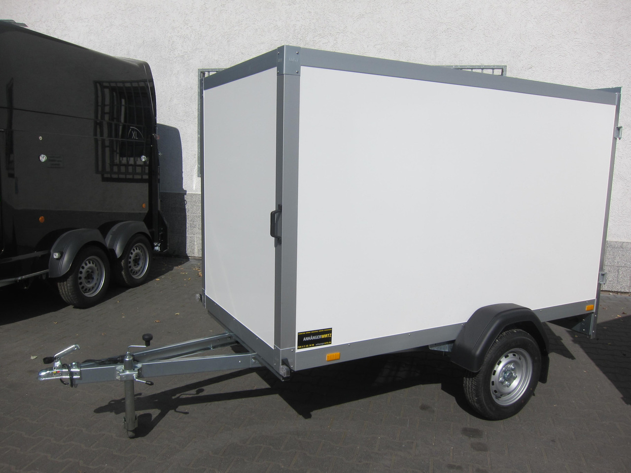 WM Meyer Koffer AZ 7525/126 150 S30 251x126x150cm (S) 750kg online Aktion Modell 2024 - Piekabe slēgtā virsbūve: foto 3 WM Meyer Koffer AZ 7525/126 150 S30 251x126x150cm (S) 750kg online Aktion Modell 2024 - Piekabe slēgtā virsbūve: foto 3