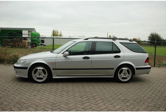 Saab 9-5 Estate 2.3 TURBO S Aero - Vieglā automašīna: foto 2 Saab 9-5 Estate 2.3 TURBO S Aero - Vieglā automašīna: foto 2