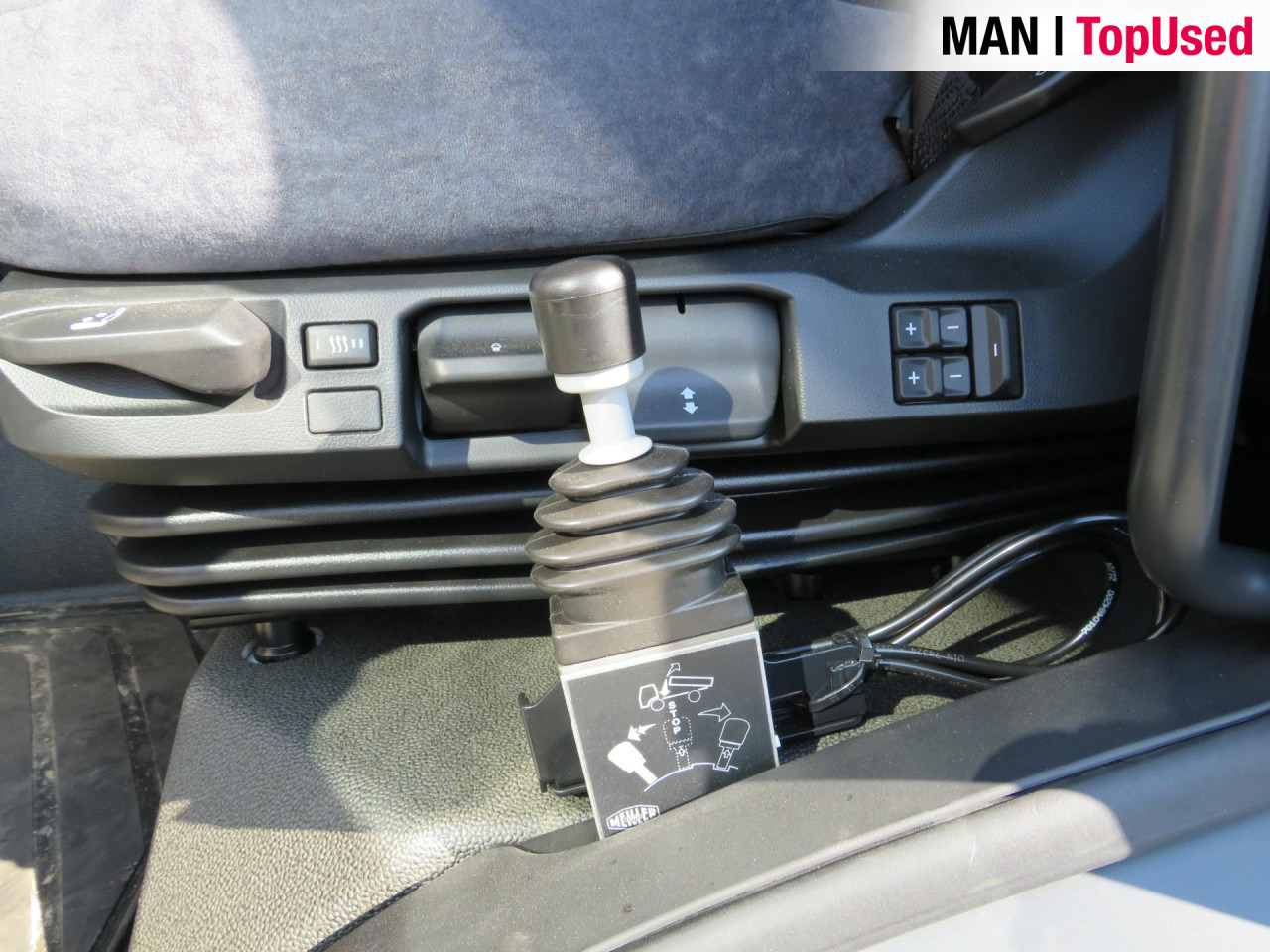 MAN TGS 41.480 8x4 BB CH Schmitz Muldenkipper Retarder - Kravas automašīna pašizgāzējs: foto 4 MAN TGS 41.480 8x4 BB CH Schmitz Muldenkipper Retarder - Kravas automašīna pašizgāzējs: foto 4