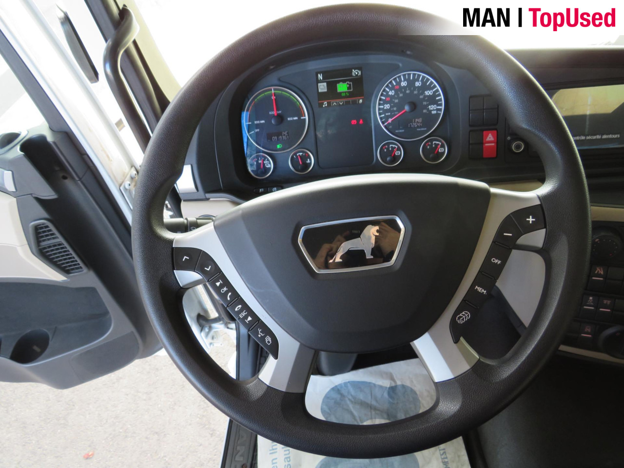 MAN eTGM 26.360 E 6X2-4 LL Kühlkoffer Klima Luftfeder - Kravas automašīna refrižerators, Elektriskais kravas auto: foto 5 MAN eTGM 26.360 E 6X2-4 LL Kühlkoffer Klima Luftfeder - Kravas automašīna refrižerators, Elektriskais kravas auto: foto 5