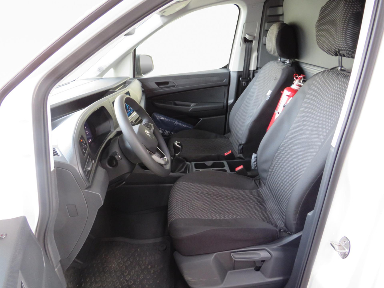 VOLKSWAGEN Caddy Cargo 2.0 TDI 75 kW Klima ZV - Mazs furgons: foto 2 VOLKSWAGEN Caddy Cargo 2.0 TDI 75 kW Klima ZV - Mazs furgons: foto 2