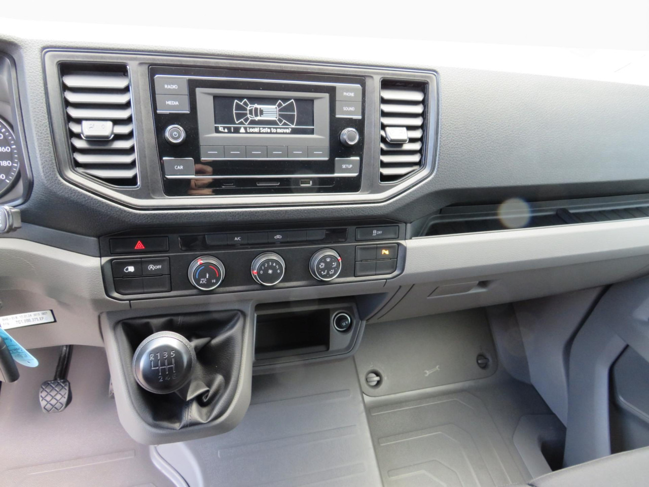 VOLKSWAGEN Crafter 35 L3H3 Kasten Klima ZV - Kravas mikroautobuss: foto 3 VOLKSWAGEN Crafter 35 L3H3 Kasten Klima ZV - Kravas mikroautobuss: foto 3