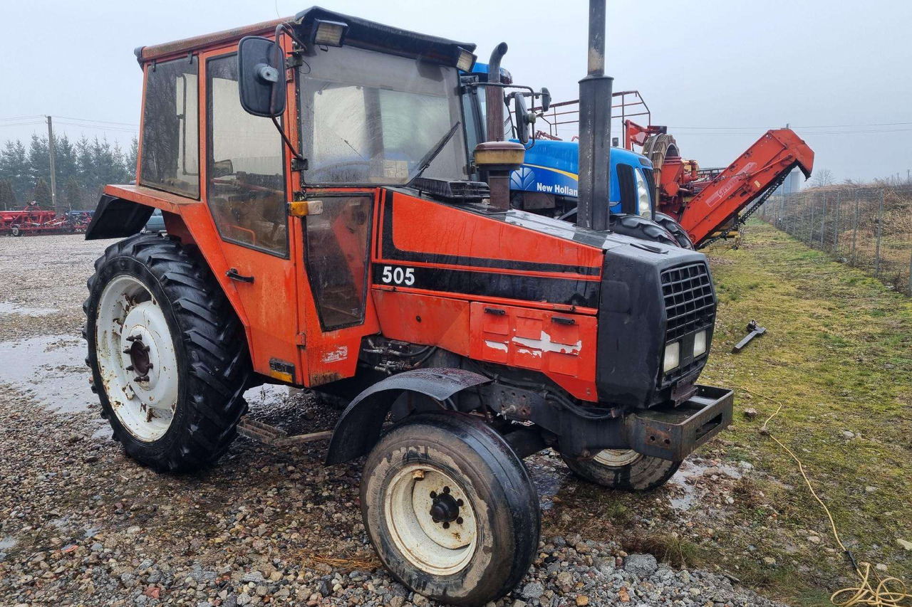 Valmet 505 - Traktors: foto 1 Valmet 505 - Traktors: foto 1