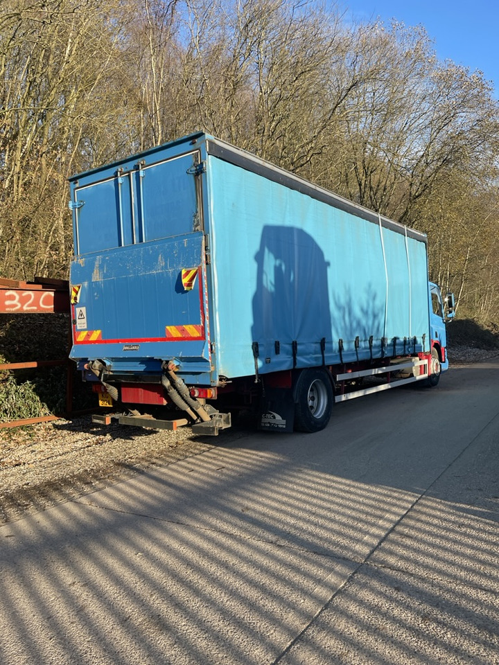 Daf 65CF 220 4x2 Curtain side - Kravas automašīna ar tentu: foto 4 Daf 65CF 220 4x2 Curtain side - Kravas automašīna ar tentu: foto 4