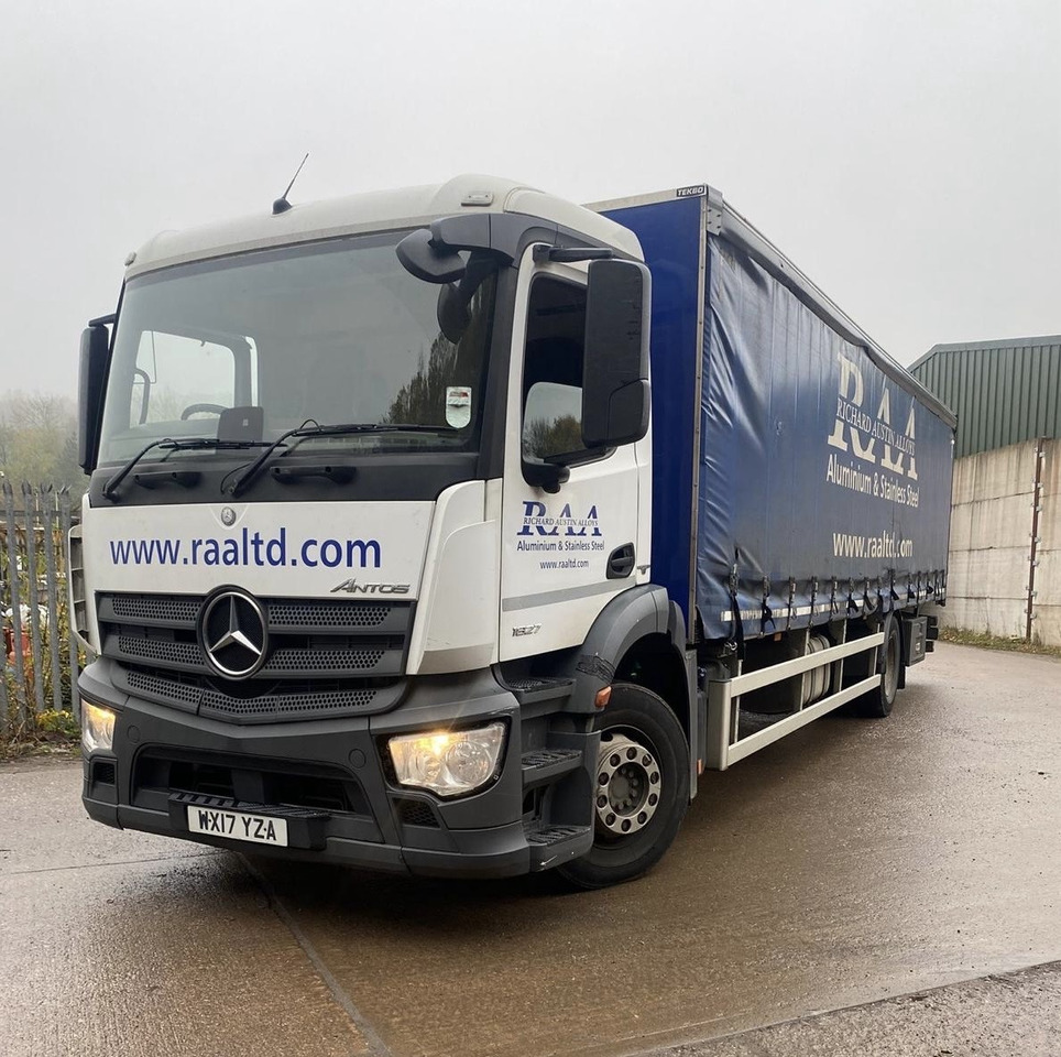 Mercedes 1827 - Kravas automašīna ar tentu: foto 1 Mercedes 1827 - Kravas automašīna ar tentu: foto 1