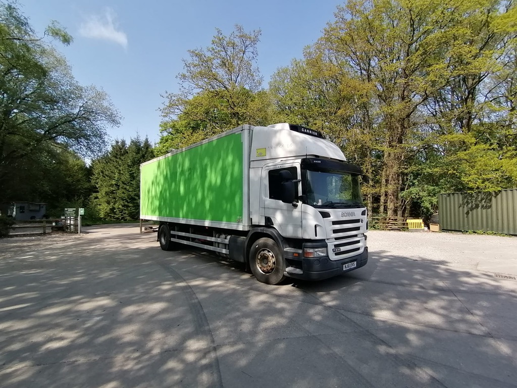 Scania P230 4x2 Box Van - Furgons ar slēgtā virsbūve: foto 2 Scania P230 4x2 Box Van - Furgons ar slēgtā virsbūve: foto 2