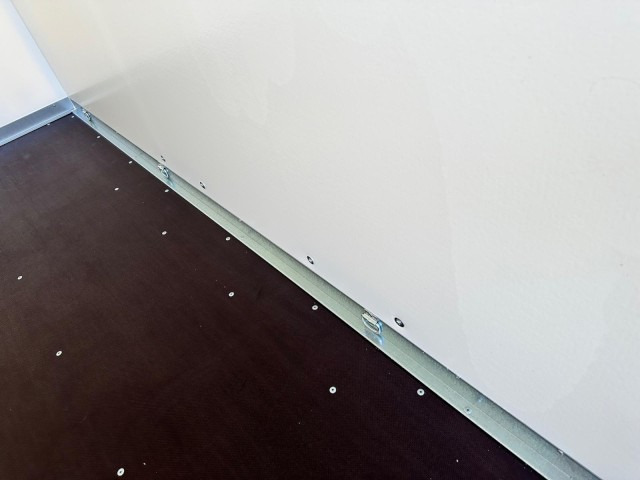 Jaunā Piekabe slēgtā virsbūve Brenderup Cargo Dynamic CD300TBD2000 Türe, Kofferanhänger 2,0 to. 300x153x185cm: foto 11