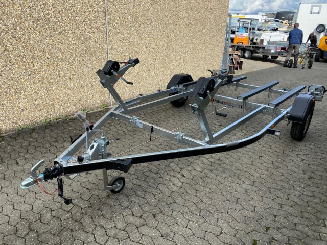 Brenderup Doppel Jetski Premium PWC21200B RAX , 1,2 to., 3,8m - Laivu piekabe: foto 1 Brenderup Doppel Jetski Premium PWC21200B RAX , 1,2 to., 3,8m - Laivu piekabe: foto 1