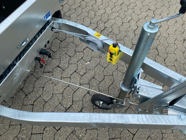 Brenderup Rückwärtskipper BT4260STB 2000, 2,0 to., E-Pumpe, 259x143x35cm - Piekabe pašizgāzējs: foto 2 Brenderup Rückwärtskipper BT4260STB 2000, 2,0 to., E-Pumpe, 259x143x35cm - Piekabe pašizgāzējs: foto 2