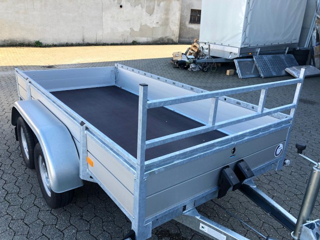 Hapert Azure L-2 Tieflader 3030 x 1490 x 370 mm, ZG 2,0 to. - Auto piekabe: foto 4 Hapert Azure L-2 Tieflader 3030 x 1490 x 370 mm, ZG 2,0 to. - Auto piekabe: foto 4