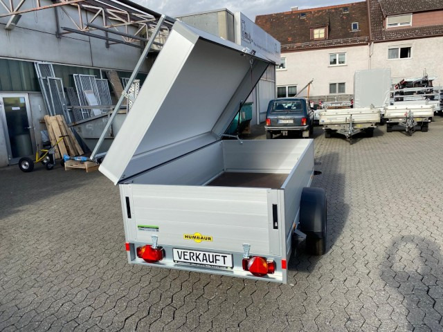 Humbaur HA 132513-5 mit Holz-Alu Deckel mit Reling 1300 kg, 2510 x 1310 x 500mm, 100 km/h - Auto piekabe: foto 1 Humbaur HA 132513-5 mit Holz-Alu Deckel mit Reling 1300 kg, 2510 x 1310 x 500mm, 100 km/h - Auto piekabe: foto 1
