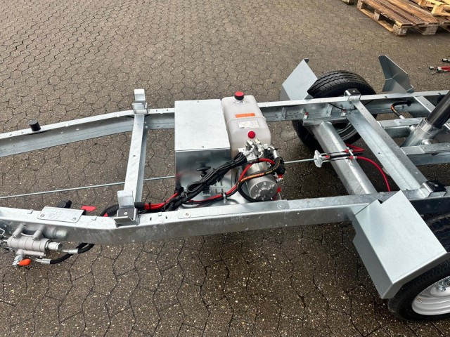 Humbaur HUK 182715 Heckkipper 1,8 t. E-Pumpe, 2680 x 1500 x 300mm - Piekabe pašizgāzējs: foto 3 Humbaur HUK 182715 Heckkipper 1,8 t. E-Pumpe, 2680 x 1500 x 300mm - Piekabe pašizgāzējs: foto 3