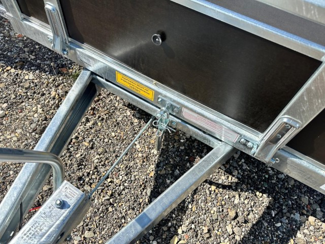 Neptun Tieflader BOIS, GN127, N13-236 bois, 1,3 to. 2360 x 1290 x 360 mm - Auto piekabe: foto 3 Neptun Tieflader BOIS, GN127, N13-236 bois, 1,3 to. 2360 x 1290 x 360 mm - Auto piekabe: foto 3