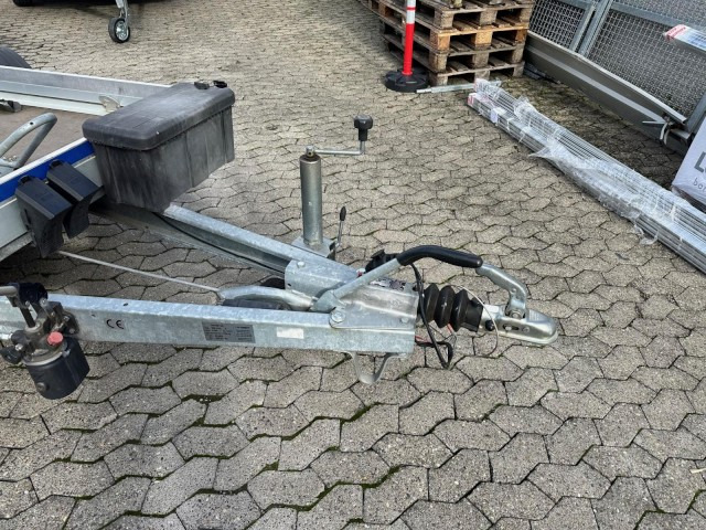 WM Meyer Absenkanhänger MSL 1525/151 1.500kg, 251 x 151 x 135mm - Auto piekabe: foto 3 WM Meyer Absenkanhänger MSL 1525/151 1.500kg, 251 x 151 x 135mm - Auto piekabe: foto 3