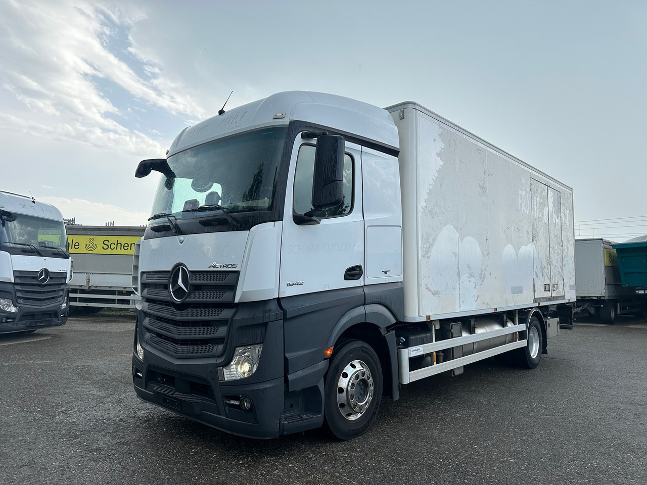 MERCEDES-BENZ actros 18.42 4x2 Gas-Kühlfahrzeug - Kravas automašīna refrižerators: foto 1 MERCEDES-BENZ actros 18.42 4x2 Gas-Kühlfahrzeug - Kravas automašīna refrižerators: foto 1