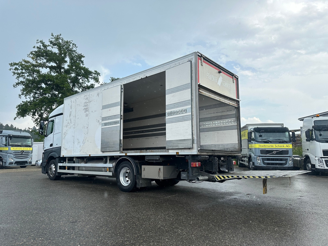 MERCEDES-BENZ actros 18.42 4x2 Gas-Kühlfahrzeug - Kravas automašīna refrižerators: foto 2 MERCEDES-BENZ actros 18.42 4x2 Gas-Kühlfahrzeug - Kravas automašīna refrižerators: foto 2