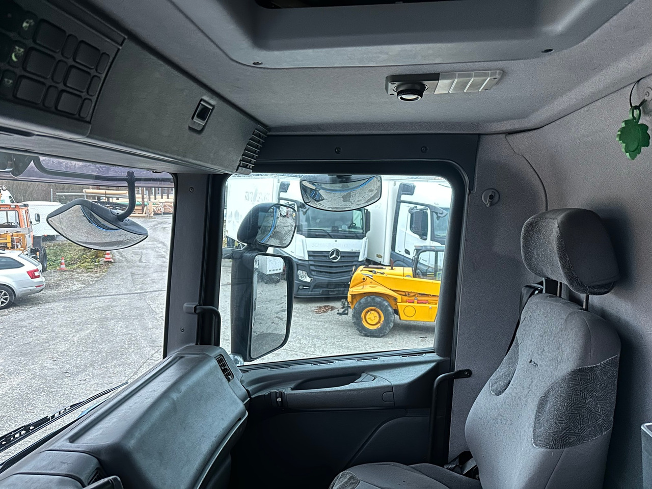 SCANIA R420 6x6 Kran PK16000 - Kravas automašīna pašizgāzējs, Kravas auto ar manipulatoru: foto 4 SCANIA R420 6x6 Kran PK16000 - Kravas automašīna pašizgāzējs, Kravas auto ar manipulatoru: foto 4