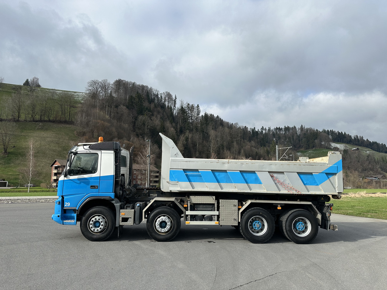 VOLVO FMX 420 440 460 480 8x4 Kettengäret sörling mulde - Pacēlājs ar āķi: foto 3 VOLVO FMX 420 440 460 480 8x4 Kettengäret sörling mulde - Pacēlājs ar āķi: foto 3