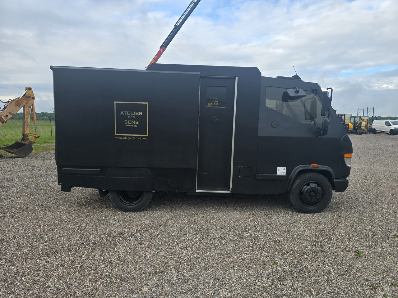 Mercedes Vario 816 - Inkasācijas mašīna: foto 3 Mercedes Vario 816 - Inkasācijas mašīna: foto 3