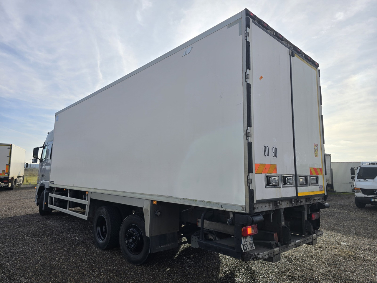 VOLVO FH500 - EEV - 6x2 - Steering Axle - Frigo - Meat Rail - Kravas automašīna refrižerators: foto 4 VOLVO FH500 - EEV - 6x2 - Steering Axle - Frigo - Meat Rail - Kravas automašīna refrižerators: foto 4