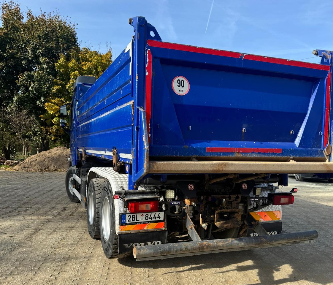 VOLVO FH 500 6x4 ZVEDACÍ NÁPRAVA / LIFTACHSE * Bordmatic - Kravas automašīna pašizgāzējs: foto 3 VOLVO FH 500 6x4 ZVEDACÍ NÁPRAVA / LIFTACHSE * Bordmatic - Kravas automašīna pašizgāzējs: foto 3