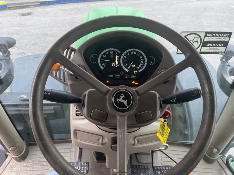 Traktors John Deere 6210 R AutoPower: foto 15