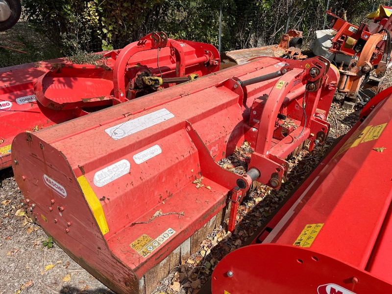 Maschio Tornado 280 - Tehnika pēc ražas: foto 3 Maschio Tornado 280 - Tehnika pēc ražas: foto 3
