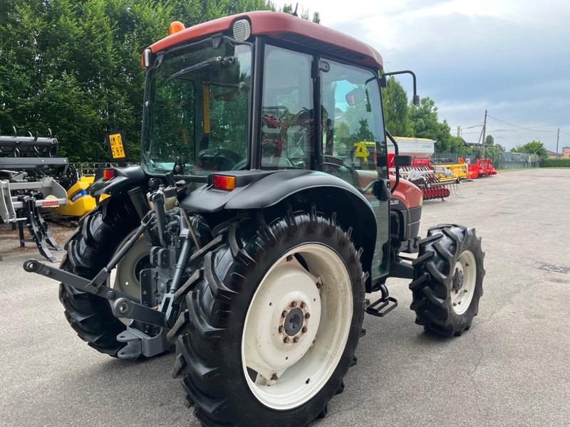 New Holland TN 55 D - Traktors: foto 5 New Holland TN 55 D - Traktors: foto 5