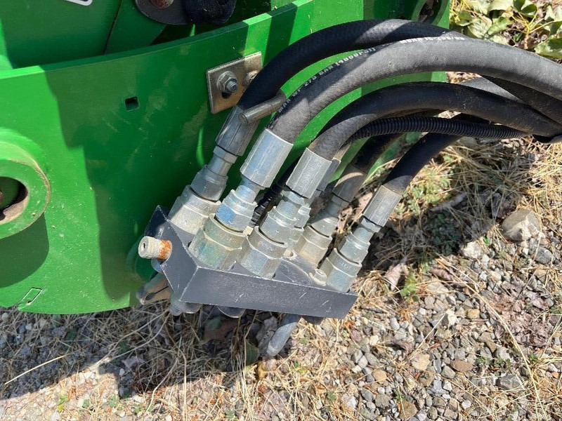John Deere 731 - Papildaprīkojums - Lauksaimniecības tehnika: foto 3 John Deere 731 - Papildaprīkojums - Lauksaimniecības tehnika: foto 3