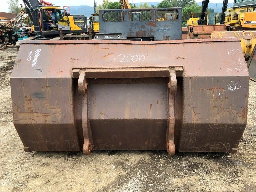 2750 mm Volvo - Iekrāvēja kauss: foto 5 2750 mm Volvo - Iekrāvēja kauss: foto 5