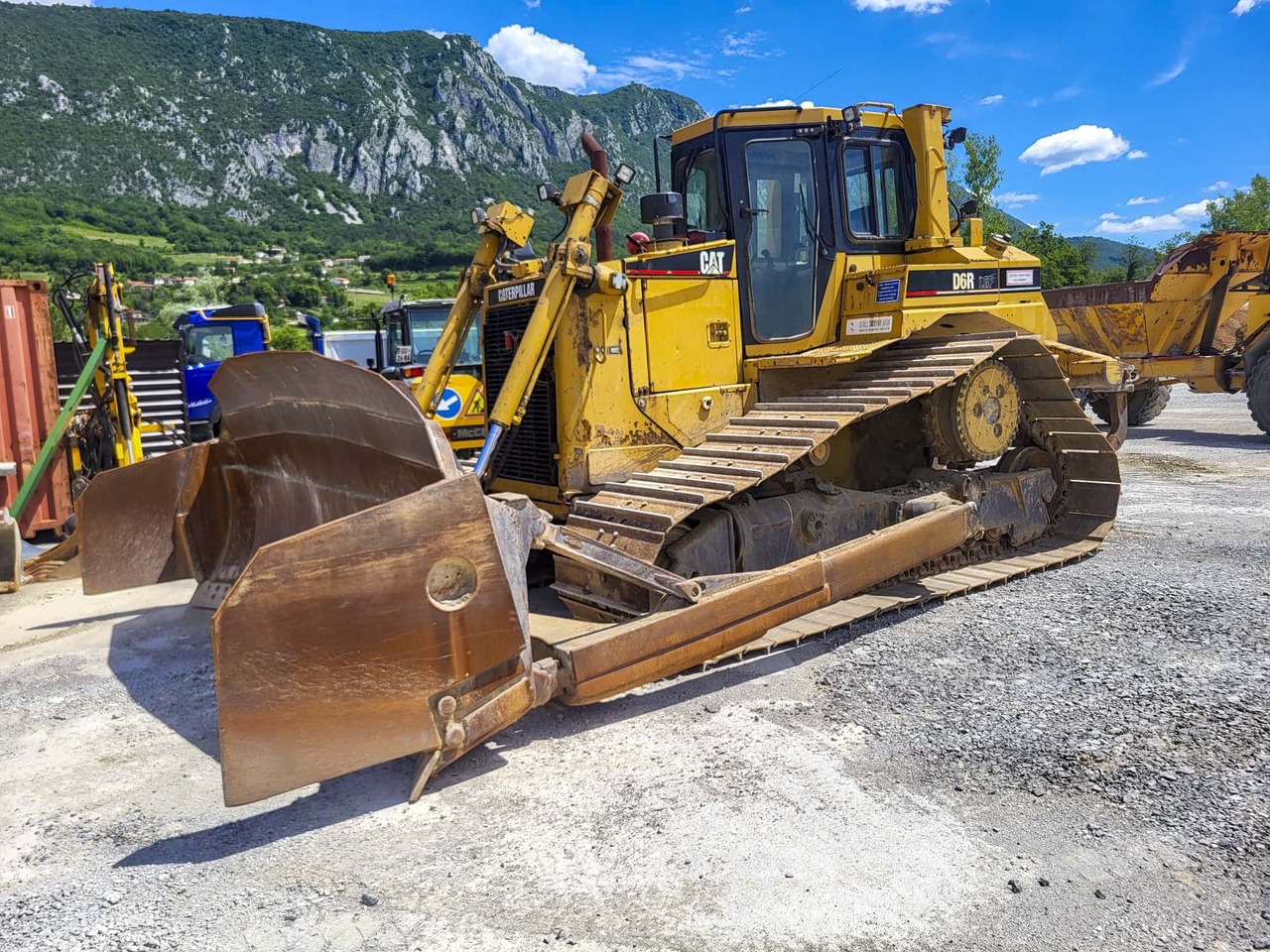 CATERPILLAR D6R - Buldozers: foto 1 CATERPILLAR D6R - Buldozers: foto 1